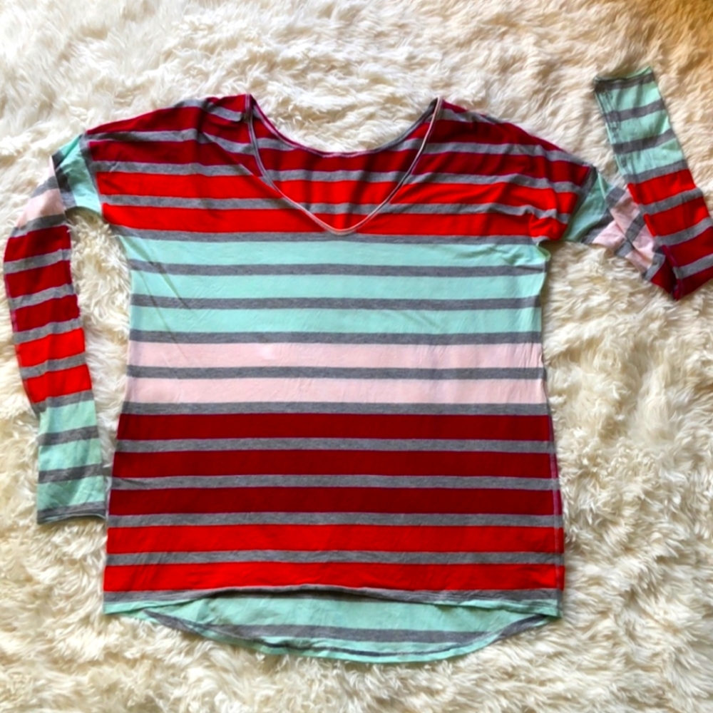 Lululemon flip your dog long sleeve